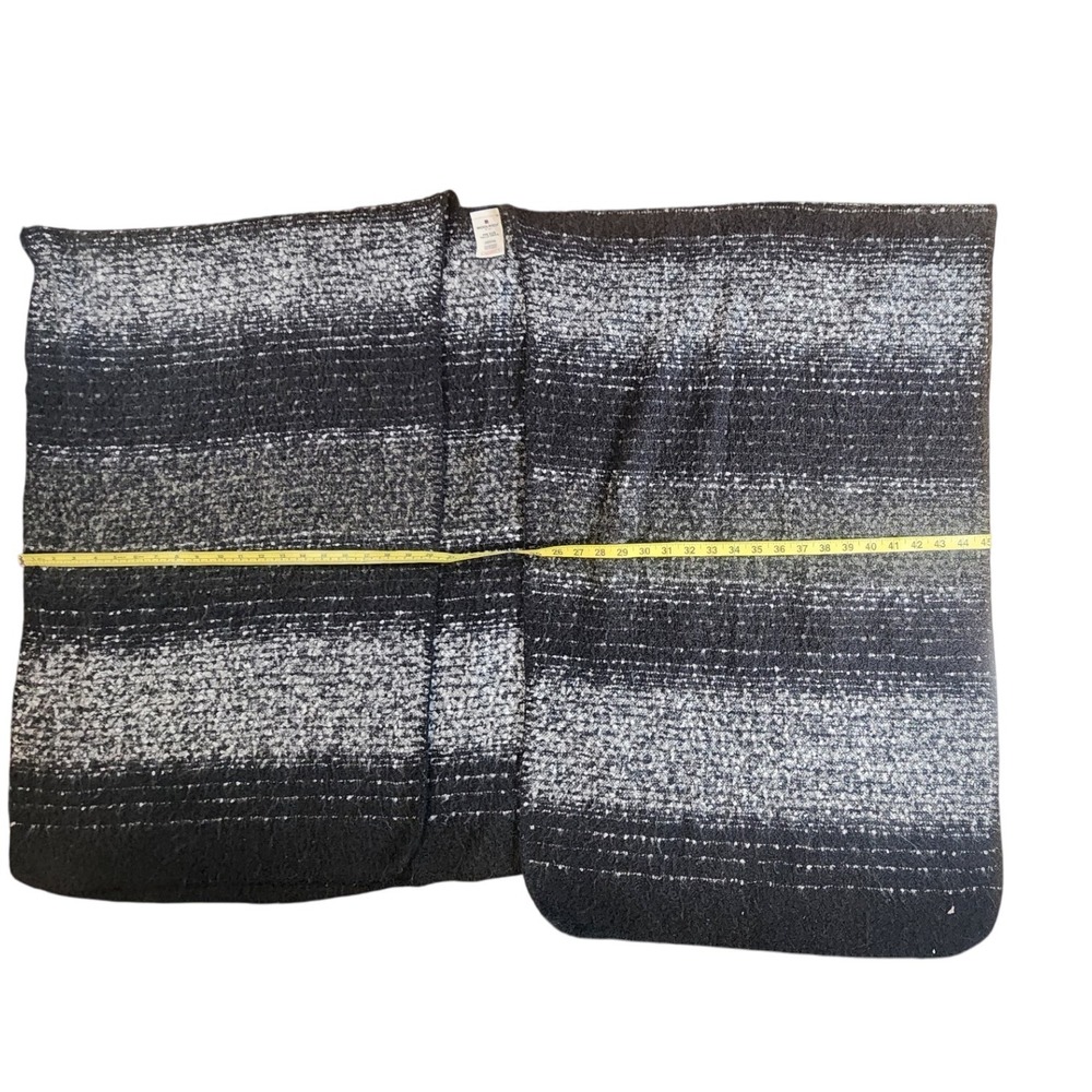 Woolrich Textured Doris Stripe LuxeSoft Cozy Blanket Shawl Wrap Cape One Size - Picture 6 of 7